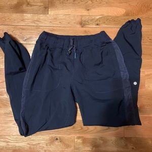 Lululemon Var-City Track Pant Naval Blue Size 6
